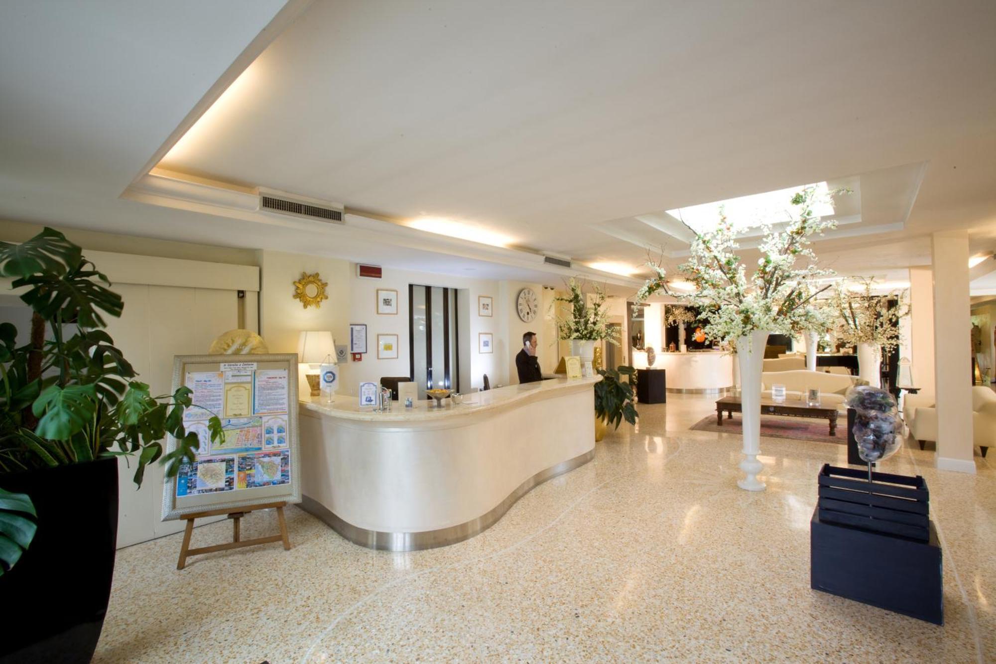 Jr Resort Logos פורטה דיי מארמי מראה חיצוני תמונה